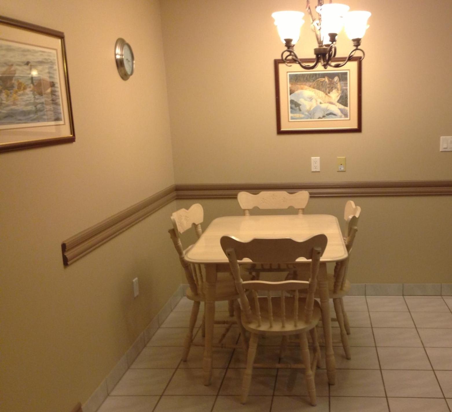 Petawawa River Inn & Suites Dış mekan fotoğraf